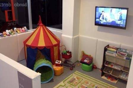 板東歯科医院　八万オフィス